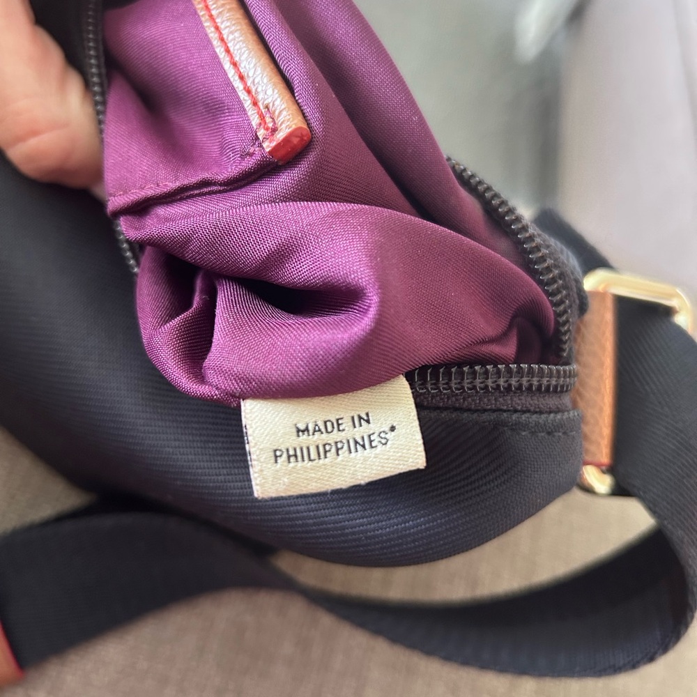 Coach Sawyer Navy Adjustable Crossbody with Tan Trim and Red Stitching - Picture 9 of 10